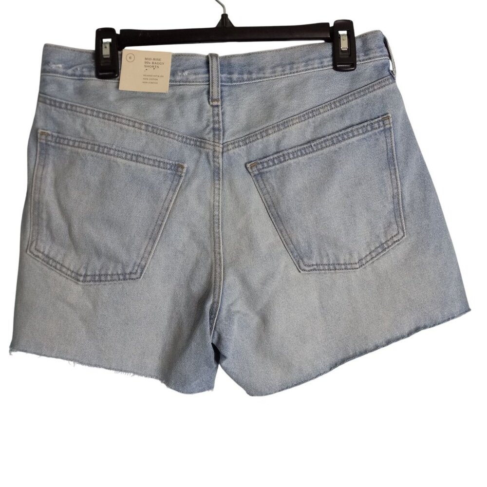 Universal Thread Size 6 Shorts Womens Light Wash Denim Jean Recycled Cotton NEW - Picture 2 of 10